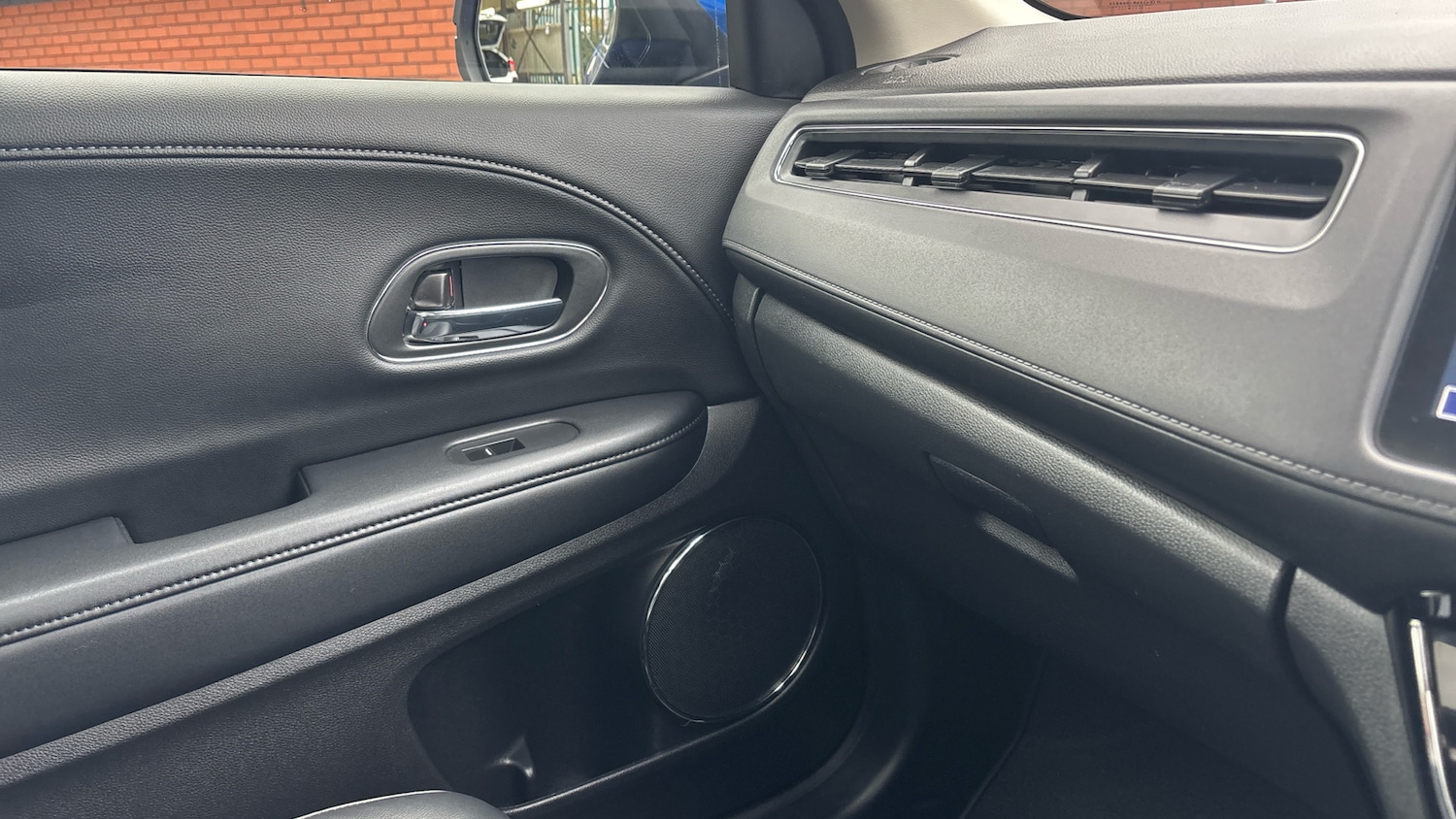 Used Honda HR-V 2020 for sale - 76564971: Photo 28