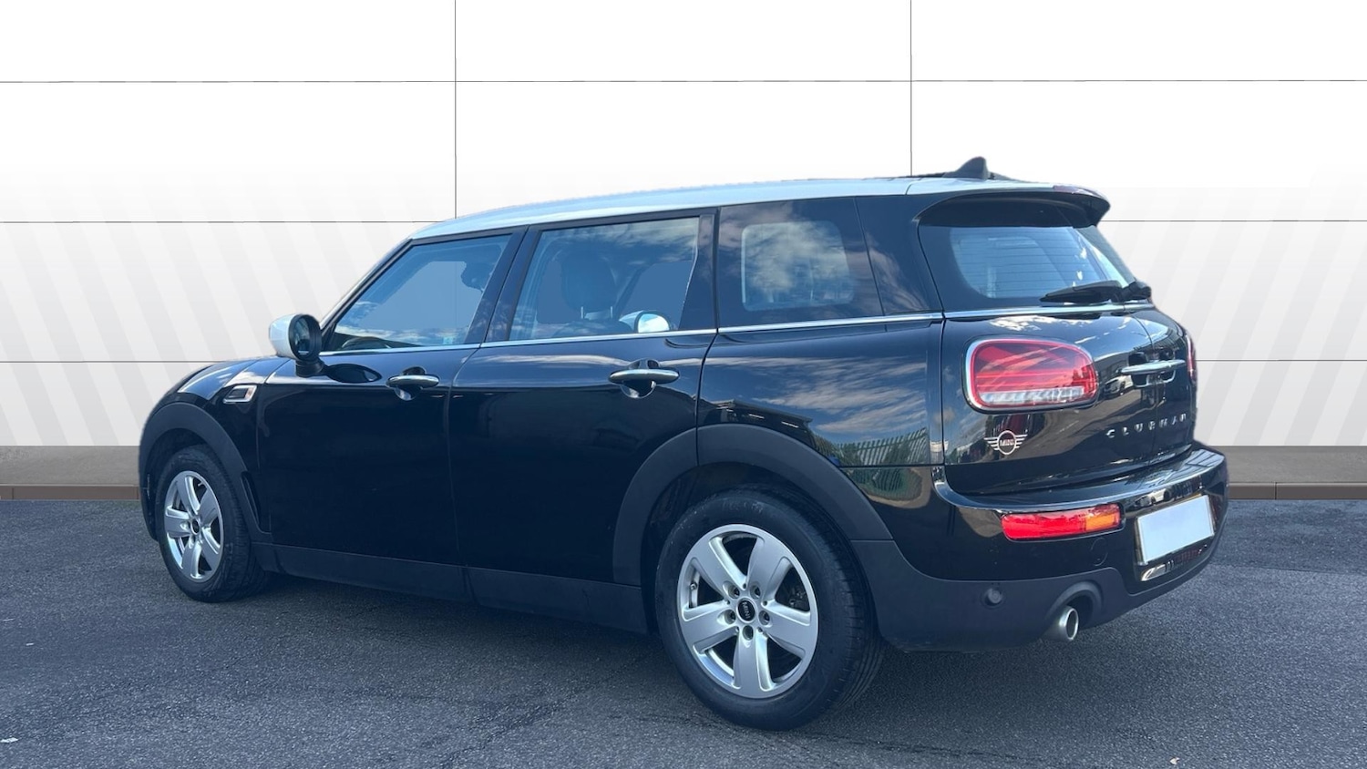 Used MINI Clubman 2021 for sale - 76211618: Photo 2