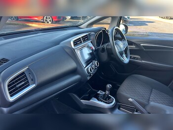 Used Honda Jazz 2017 for sale - 76684766: Photo