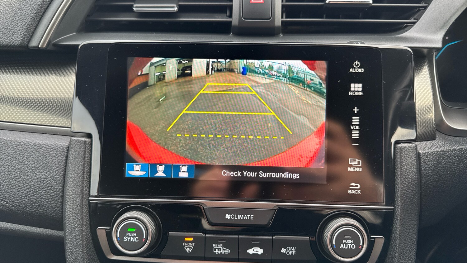 Used Honda Civic 2017 for sale - 76302883: Photo 17