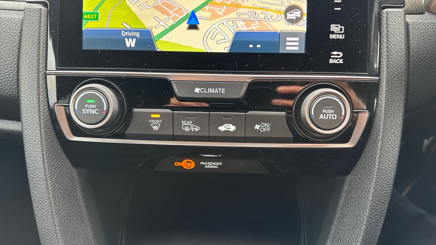 Used Honda Civic 2017 for sale - 76302883: Photo 19