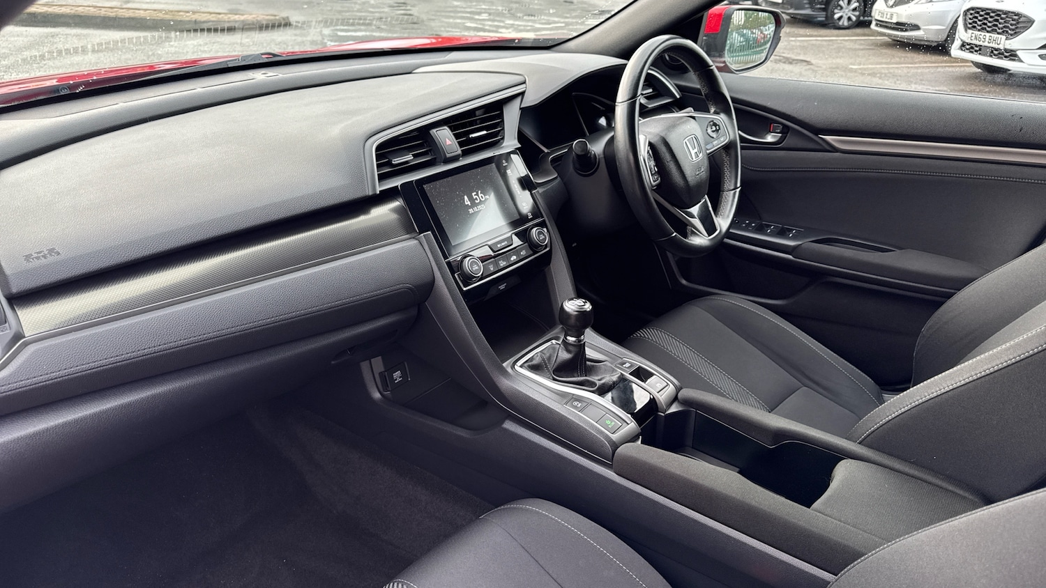 Used Honda Civic 2017 for sale - 76302883: Photo 2