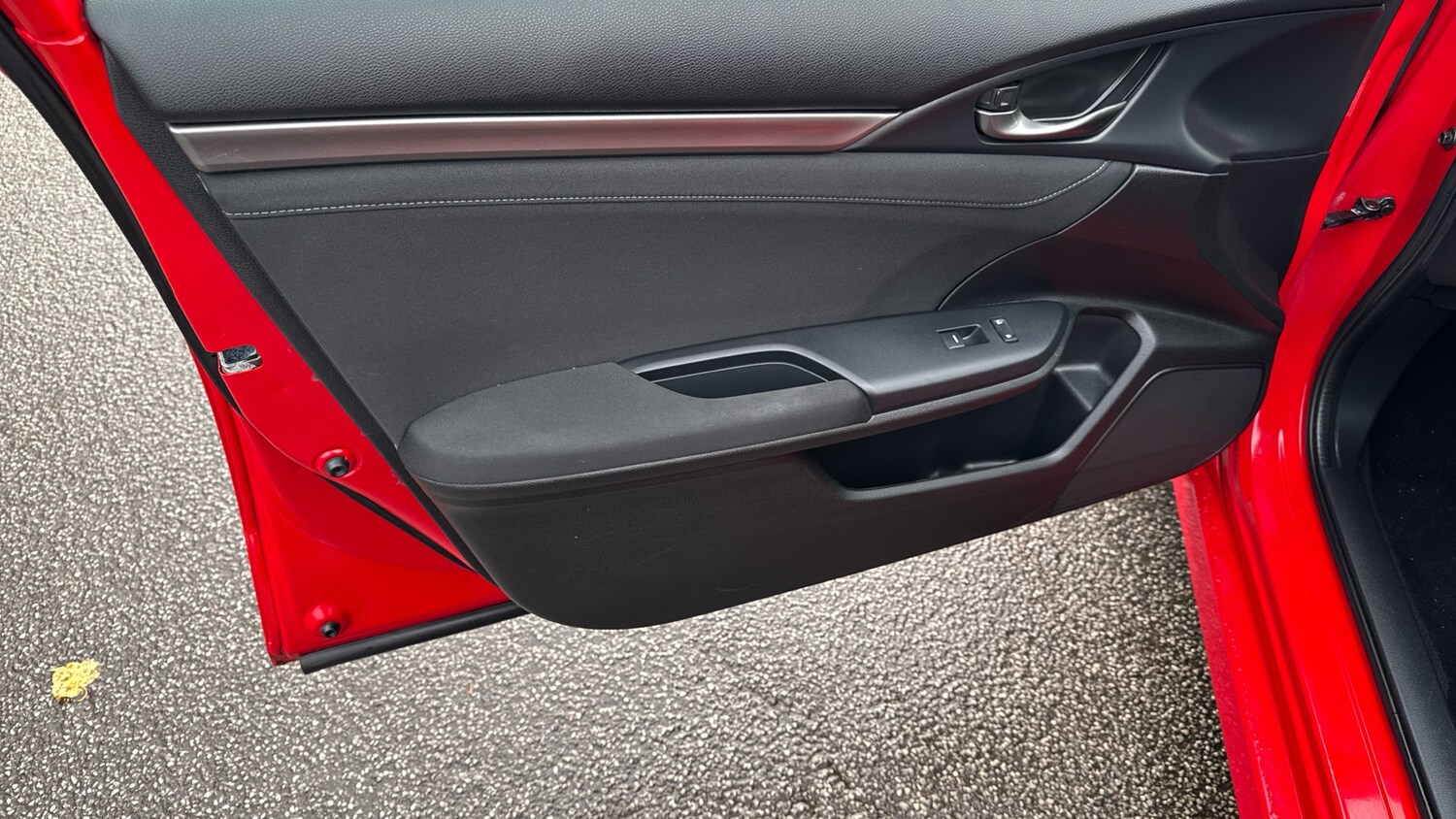 Used Honda Civic 2017 for sale - 76302883: Photo 31