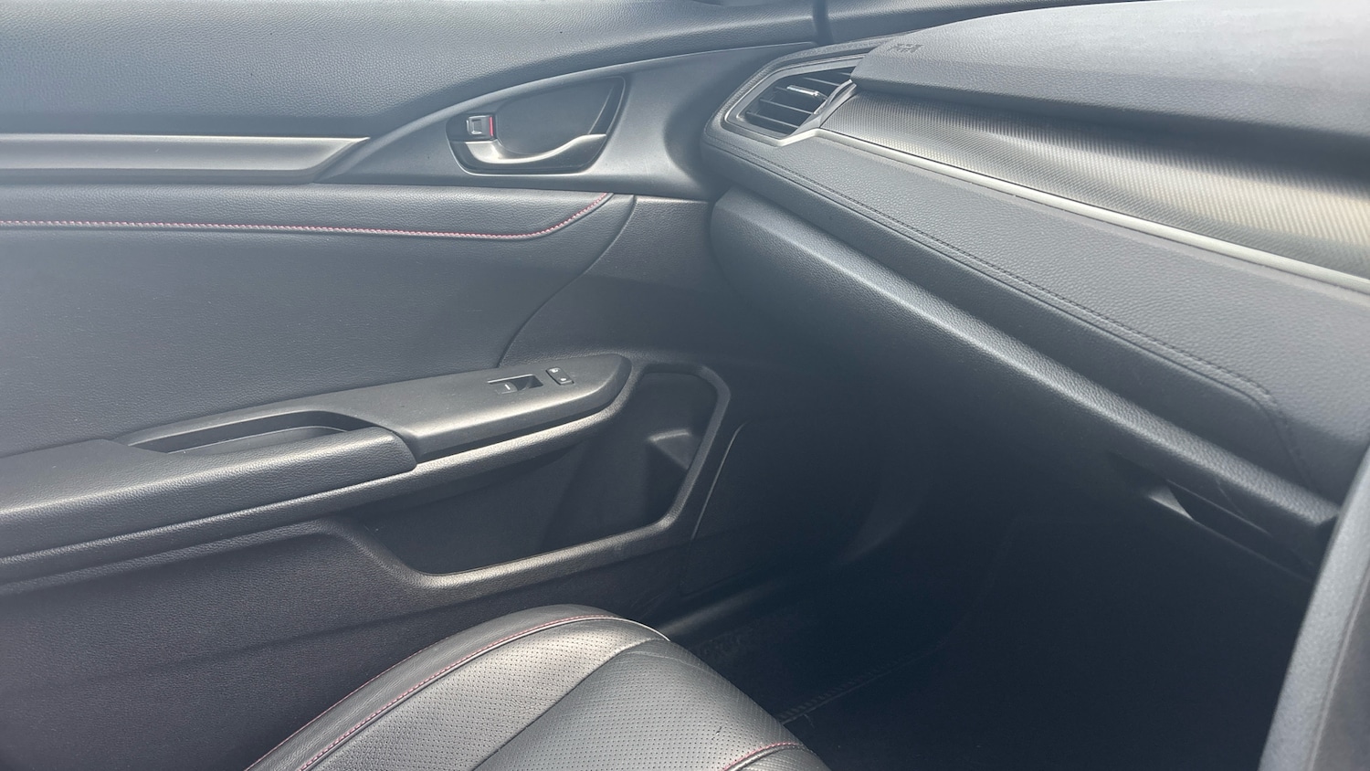 Used Honda Civic 2019 for sale - 76907673: Photo 25