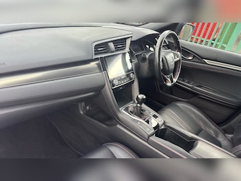 Used Honda Civic 2019 for sale - 76907673: Photo