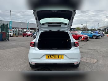 Used Renault Clio 2022 for sale - 79855634: Photo