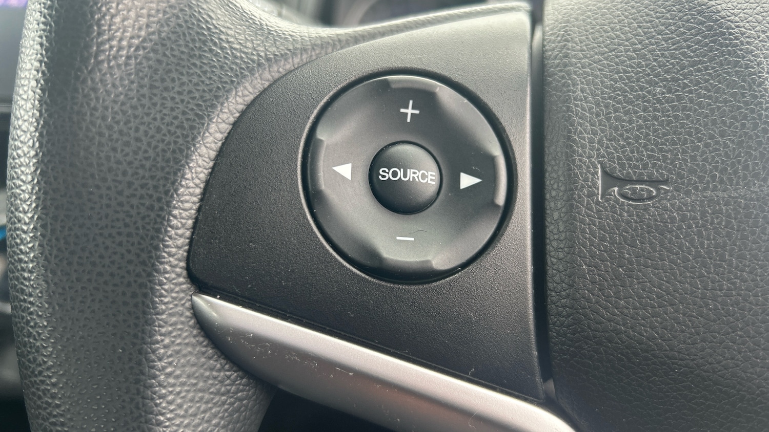 Used Honda Jazz 2018 for sale - 76131183: Photo 18