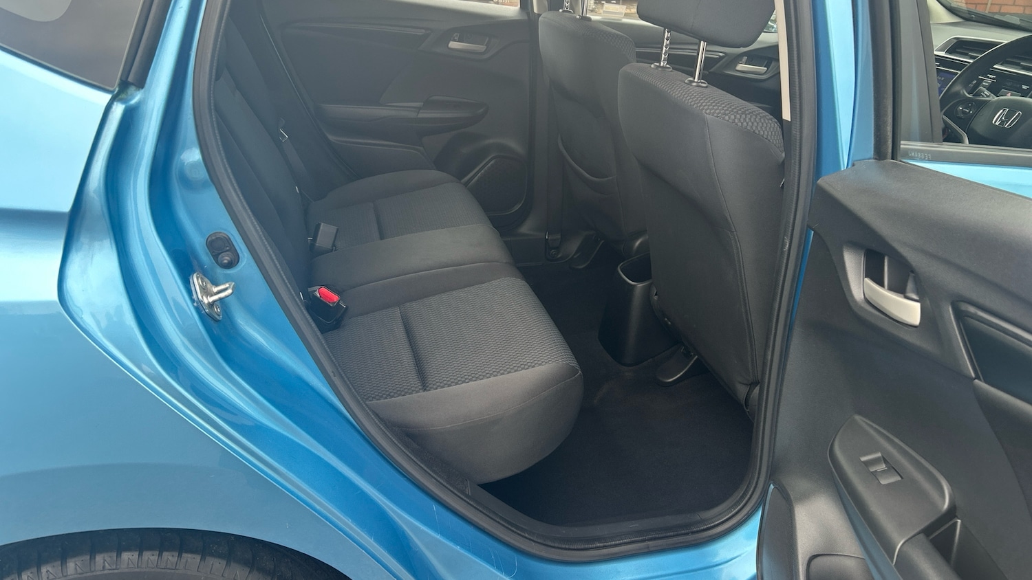 Used Honda Jazz 2018 for sale - 76131183: Photo 30