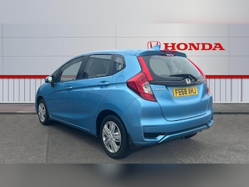 Used Honda Jazz 2018 for sale - 76131183: Photo