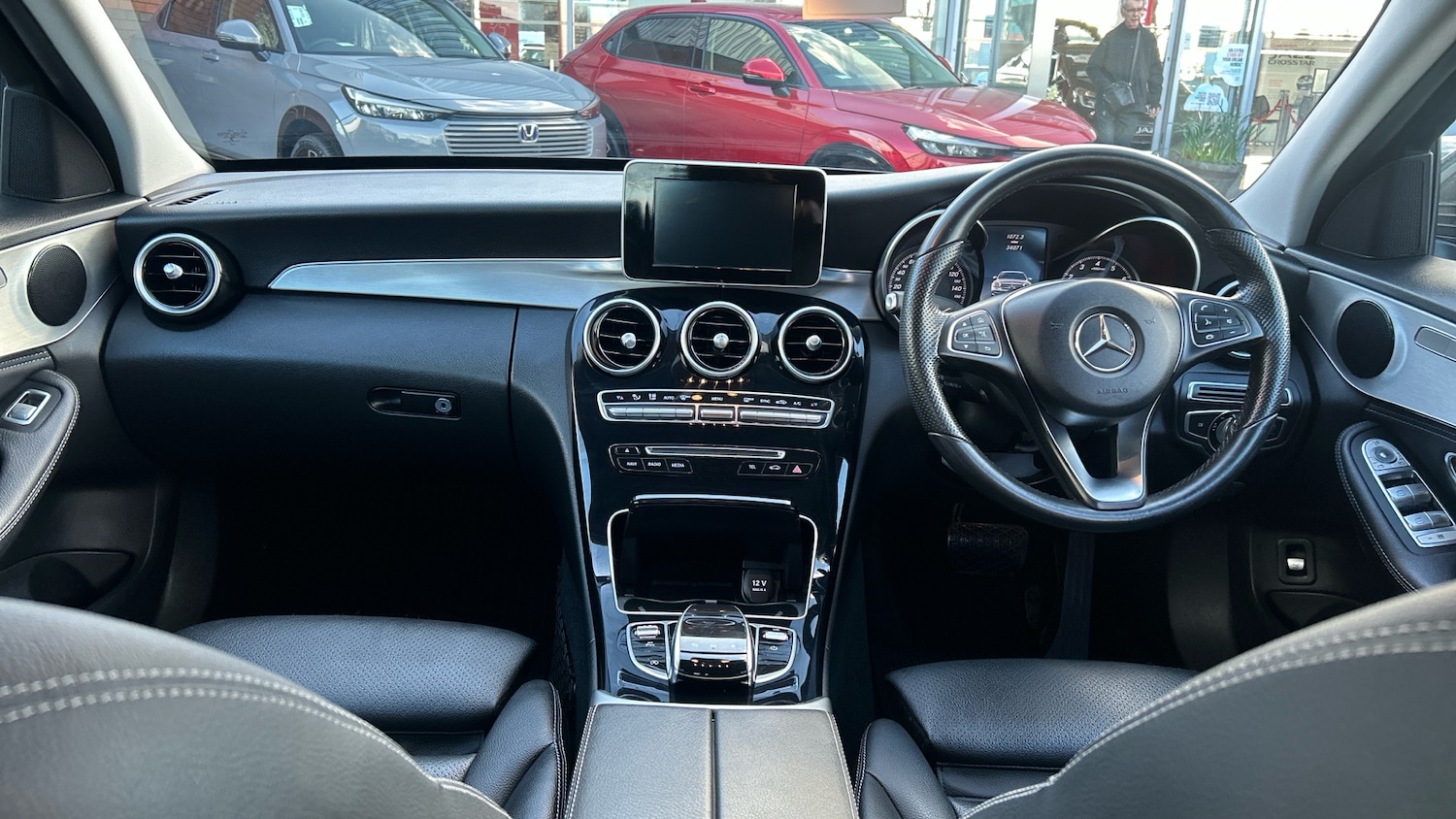 Used Mercedes-Benz C Class 2015 for sale - 77851193: Photo 10