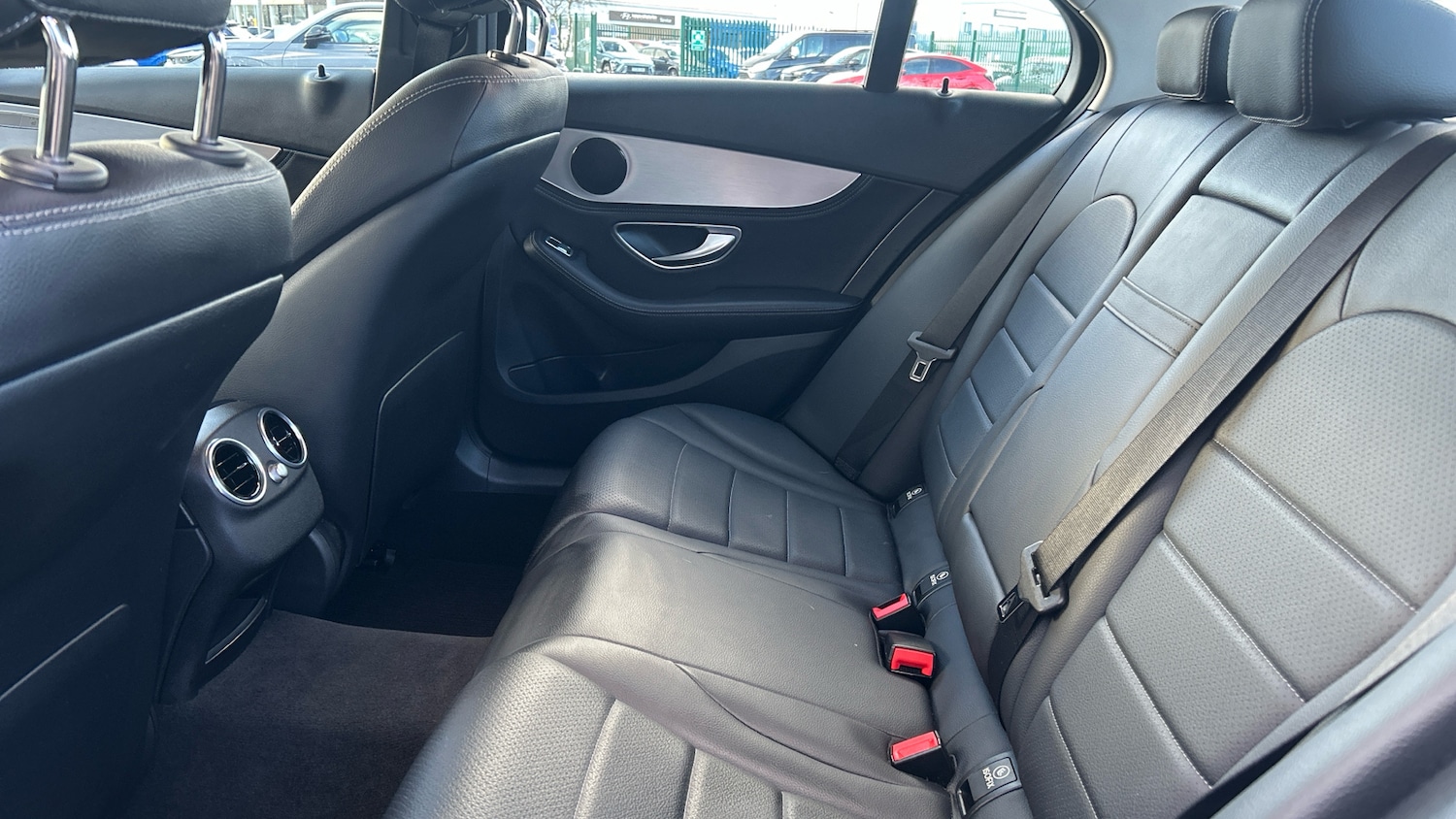 Used Mercedes-Benz C Class 2015 for sale - 77851193: Photo 16