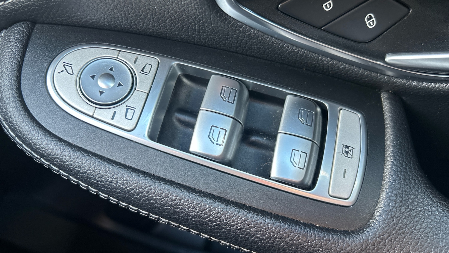 Used Mercedes-Benz C Class 2015 for sale - 77851193: Photo 22