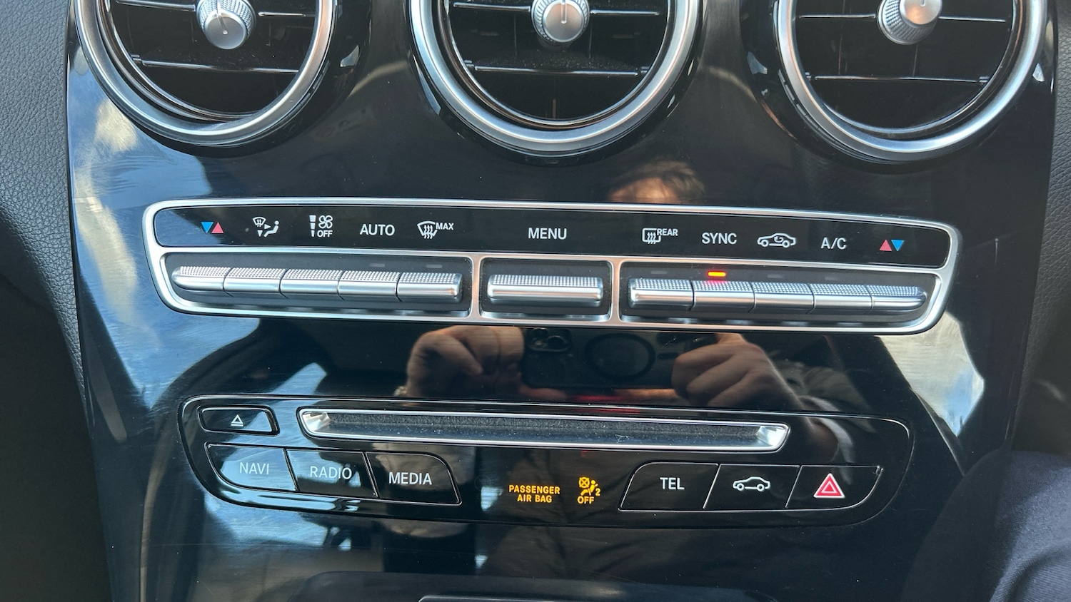 Used Mercedes-Benz C Class 2015 for sale - 77851193: Photo 25