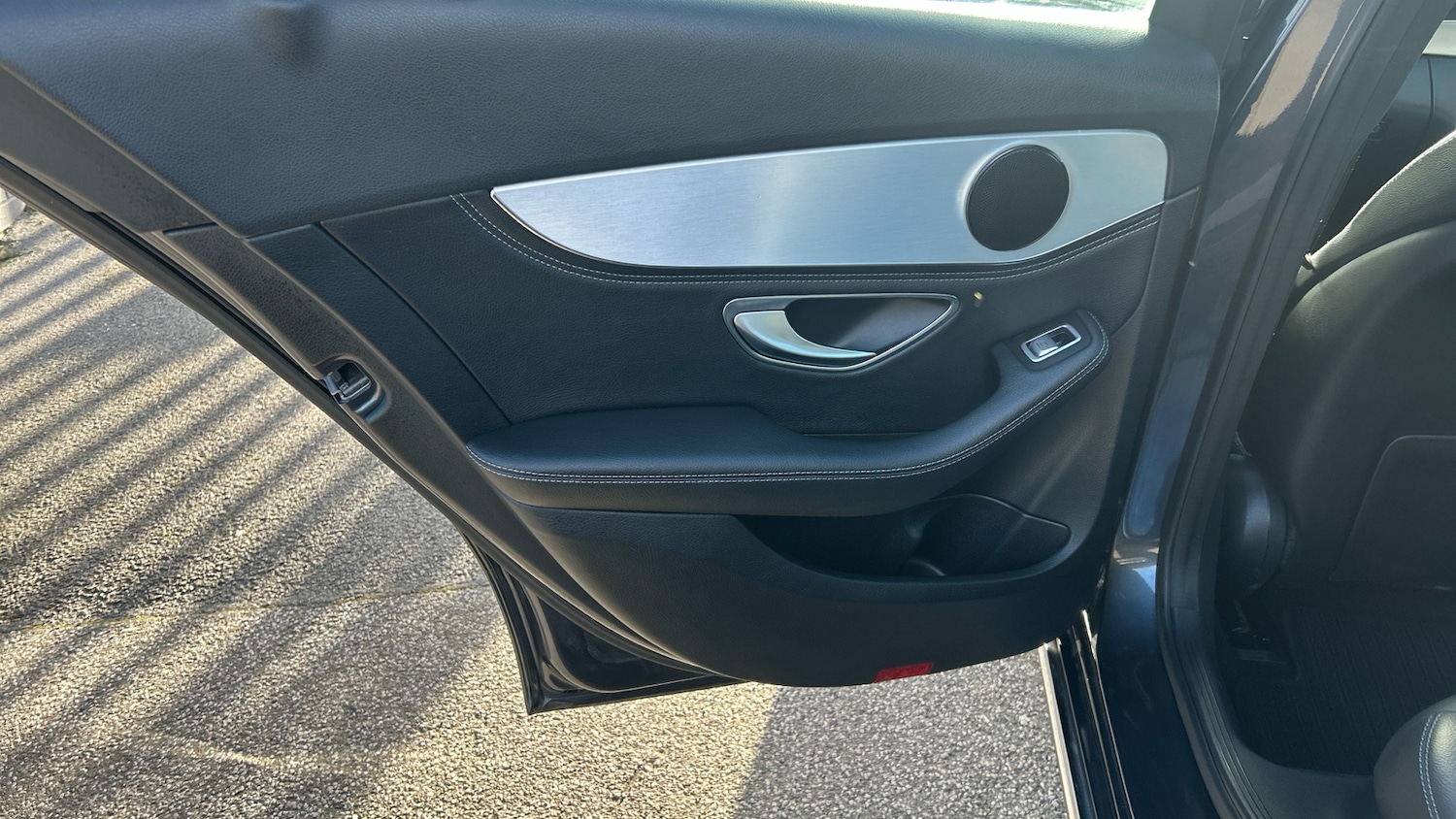 Used Mercedes-Benz C Class 2015 for sale - 77851193: Photo 38