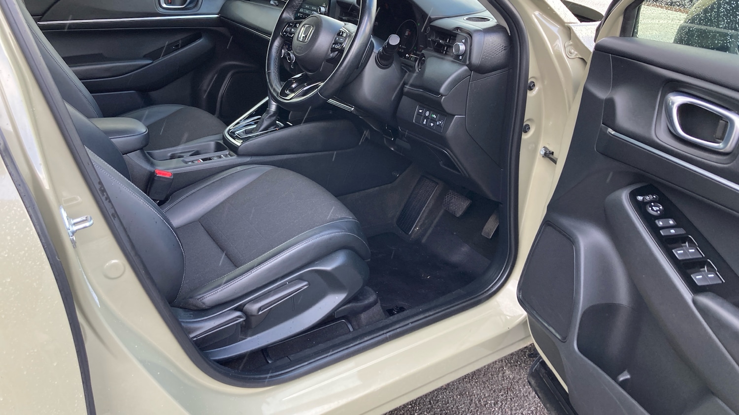 Used Honda HR-V 2023 for sale - 77988970: Photo 31