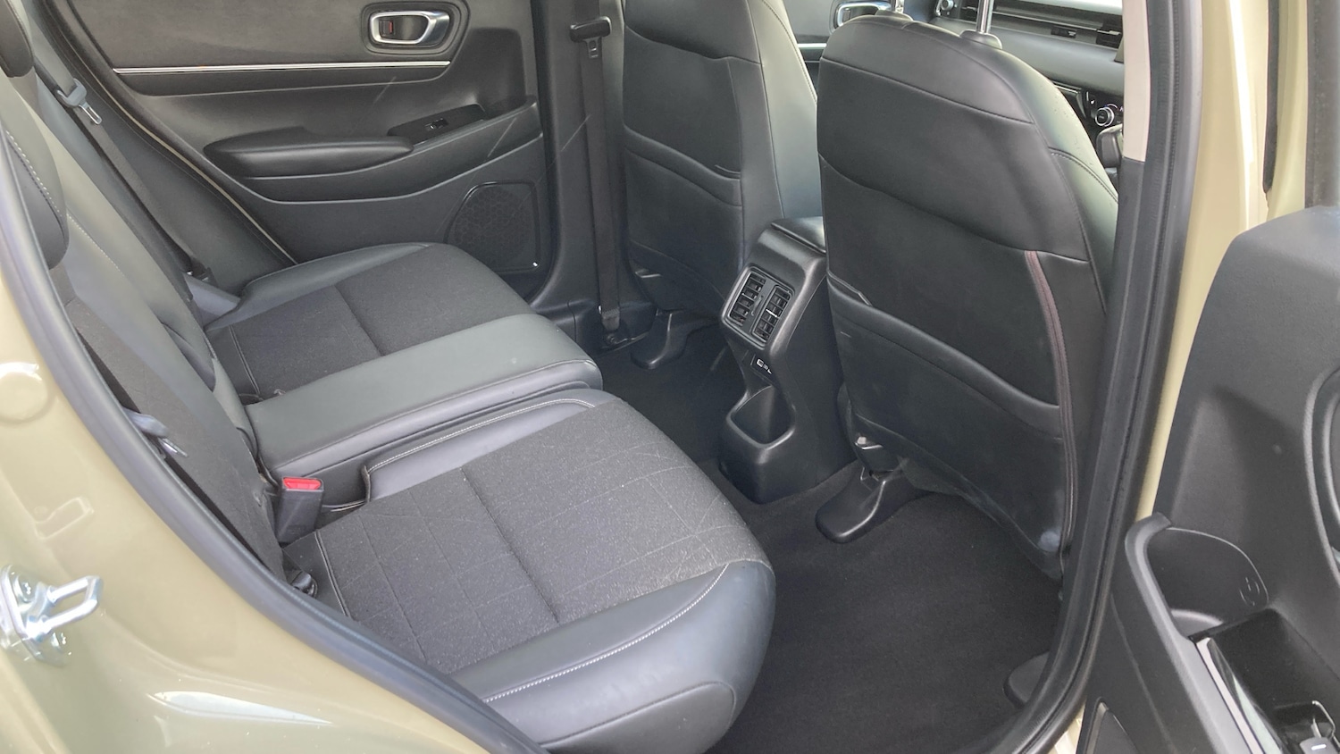 Used Honda HR-V 2023 for sale - 77988970: Photo 32