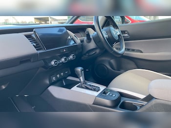 Used Honda Jazz 2023 for sale - 77871903: Photo