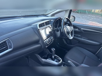 Used Honda Jazz 2018 for sale - 77045556: Photo