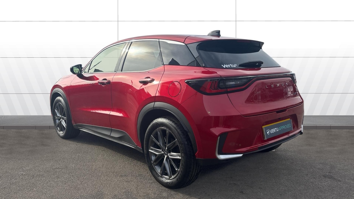 Used Lexus LBX 2024 for sale - 77988976: Photo 2