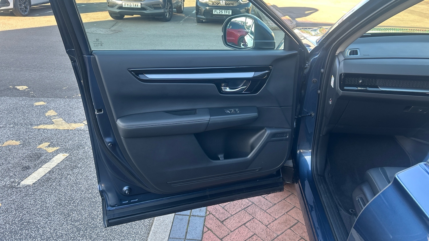 Used Honda CR-V 2024 for sale - 77950289: Photo 33