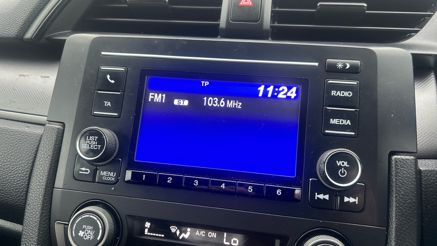 Used Honda Civic 2019 for sale - 77272179: Photo 38