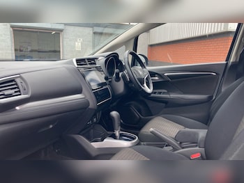 Used Honda Jazz 2020 for sale - 78873942: Photo