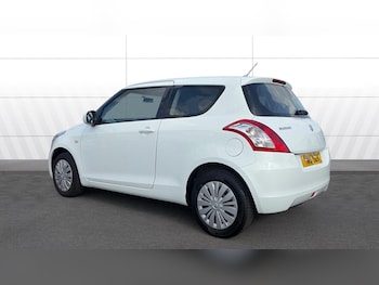 Used Suzuki Swift 2015 for sale - 79286744: Photo