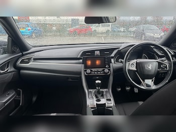 Used Honda Civic 2021 for sale - 76749820: Photo