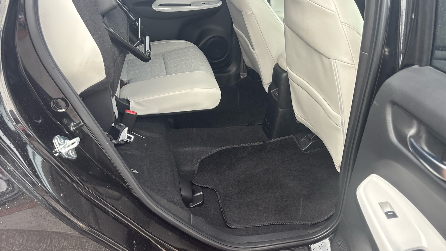 Used Honda Jazz 2021 for sale - 76860203: Photo 31