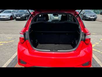Used Toyota Yaris 2020 for sale - 74941659: Photo