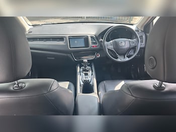 Used Honda HR-V 2017 for sale - 79368786: Photo