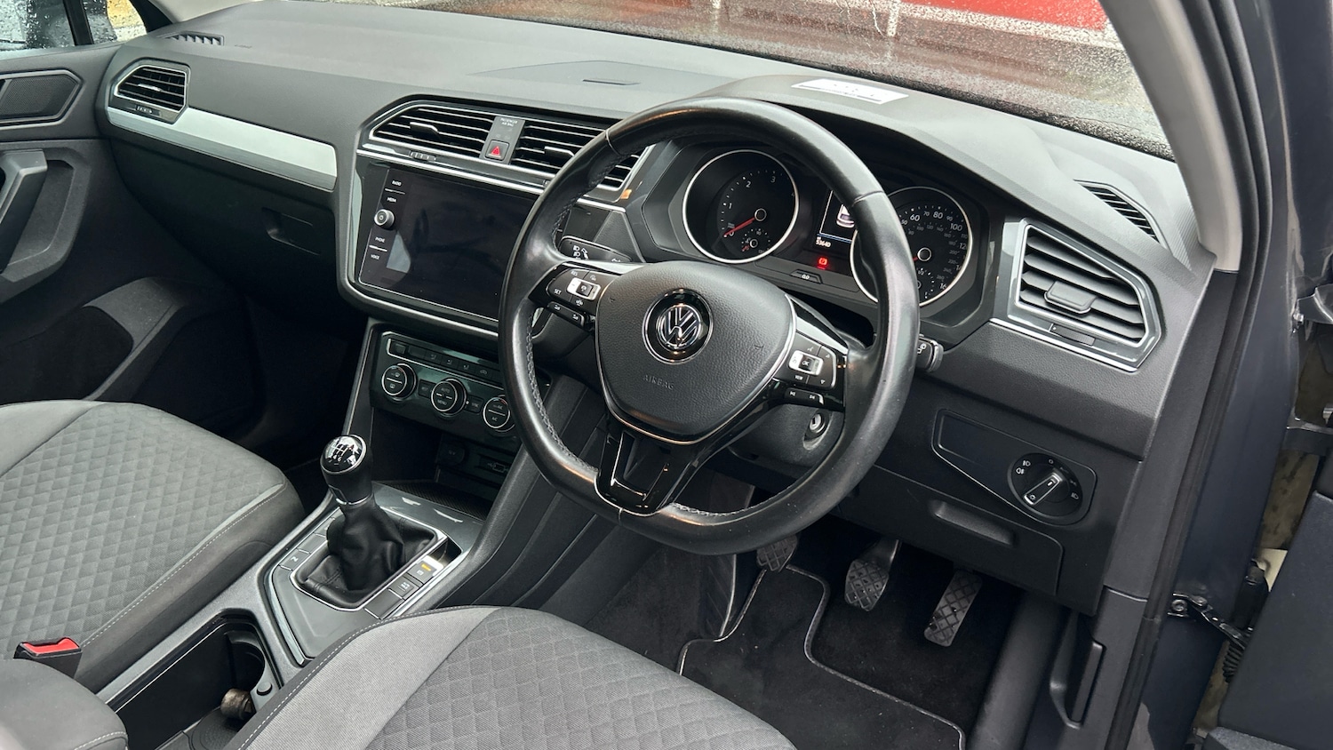 Used Volkswagen Tiguan 2018 for sale - 76541691: Photo 11