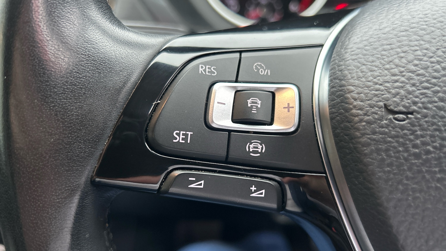 Used Volkswagen Tiguan 2018 for sale - 76541691: Photo 22