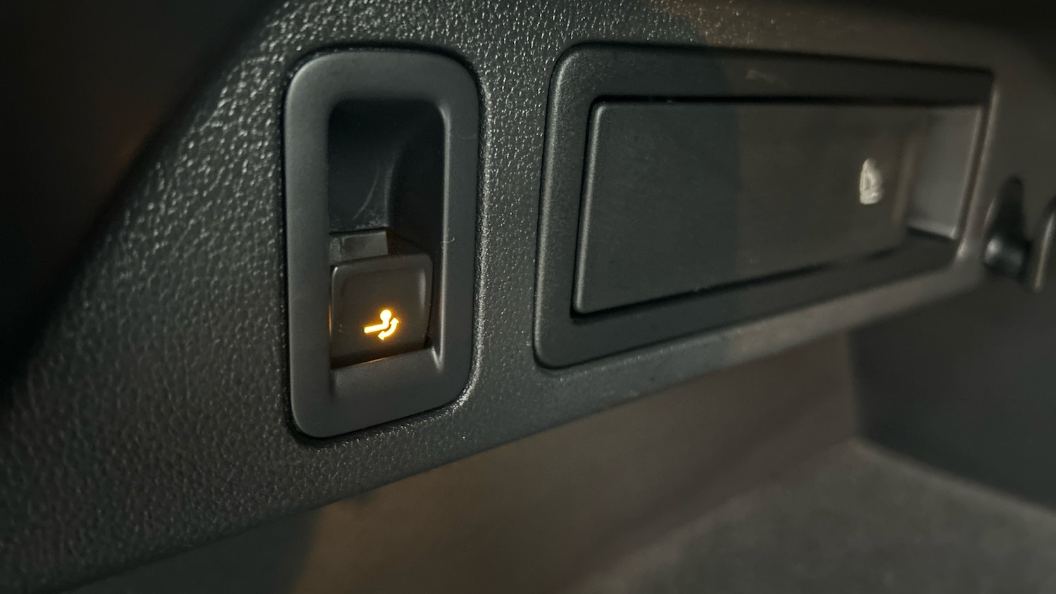 Used Volkswagen Tiguan 2018 for sale - 76541691: Photo 32