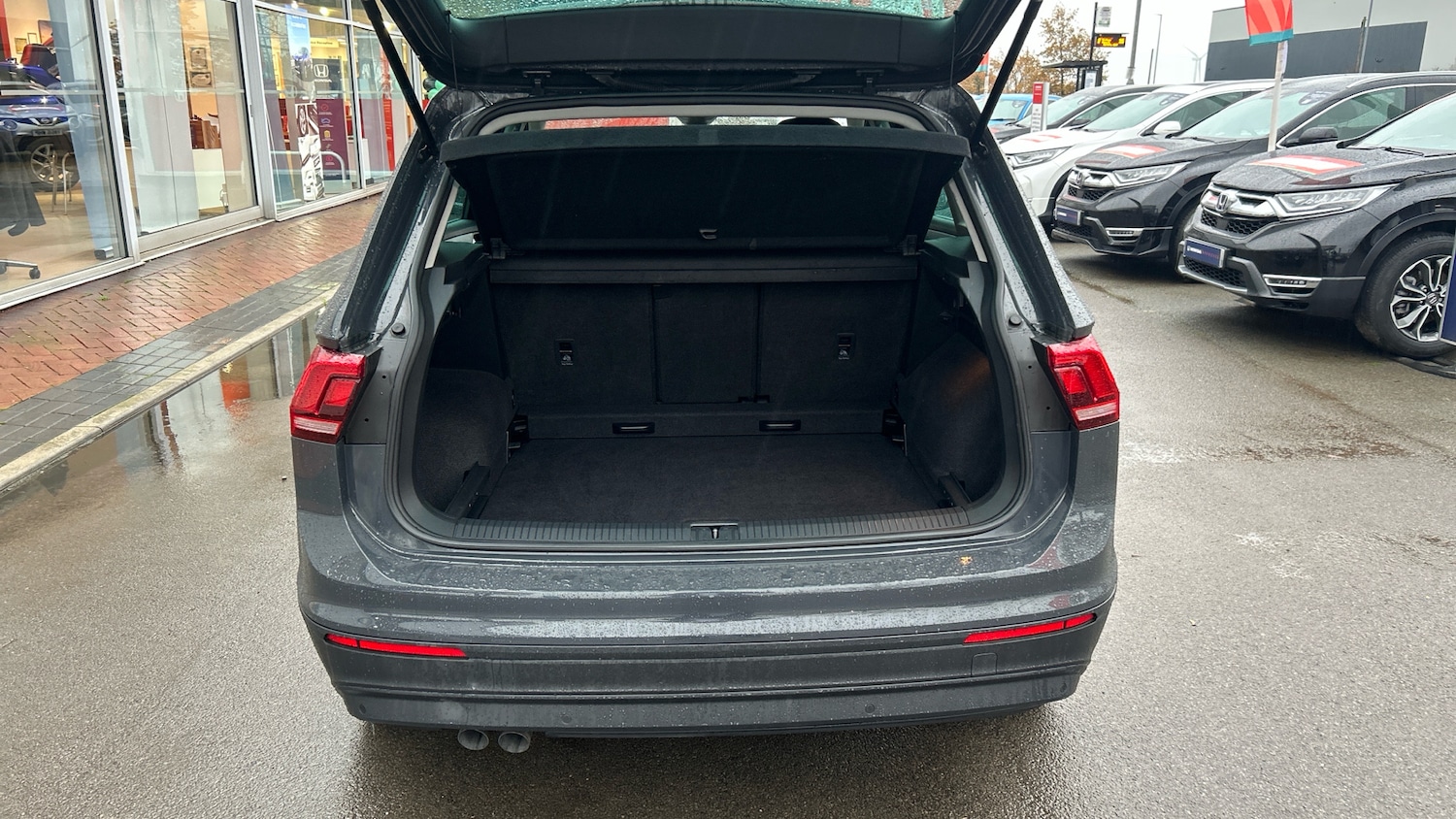 Used Volkswagen Tiguan 2018 for sale - 76541691: Photo 4