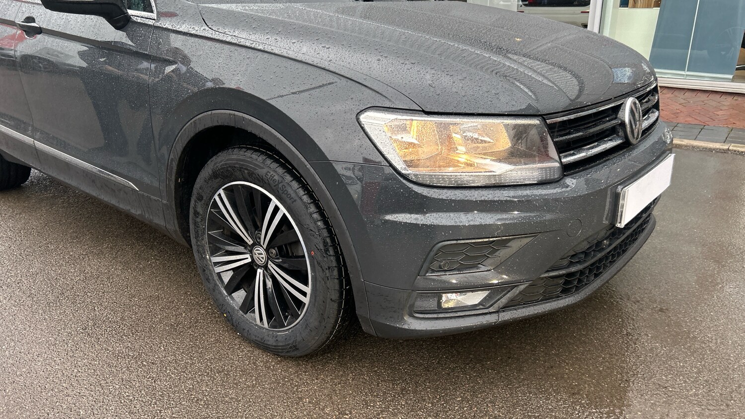 Used Volkswagen Tiguan 2018 for sale - 76541691: Photo 40