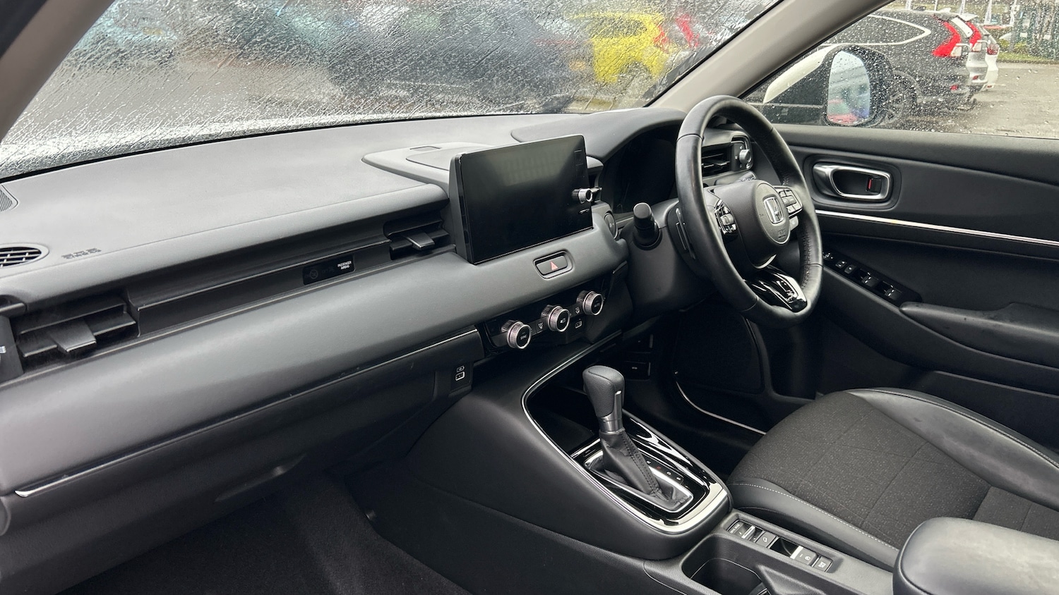 Used Honda HR-V 2023 for sale - 77528469: Photo 2