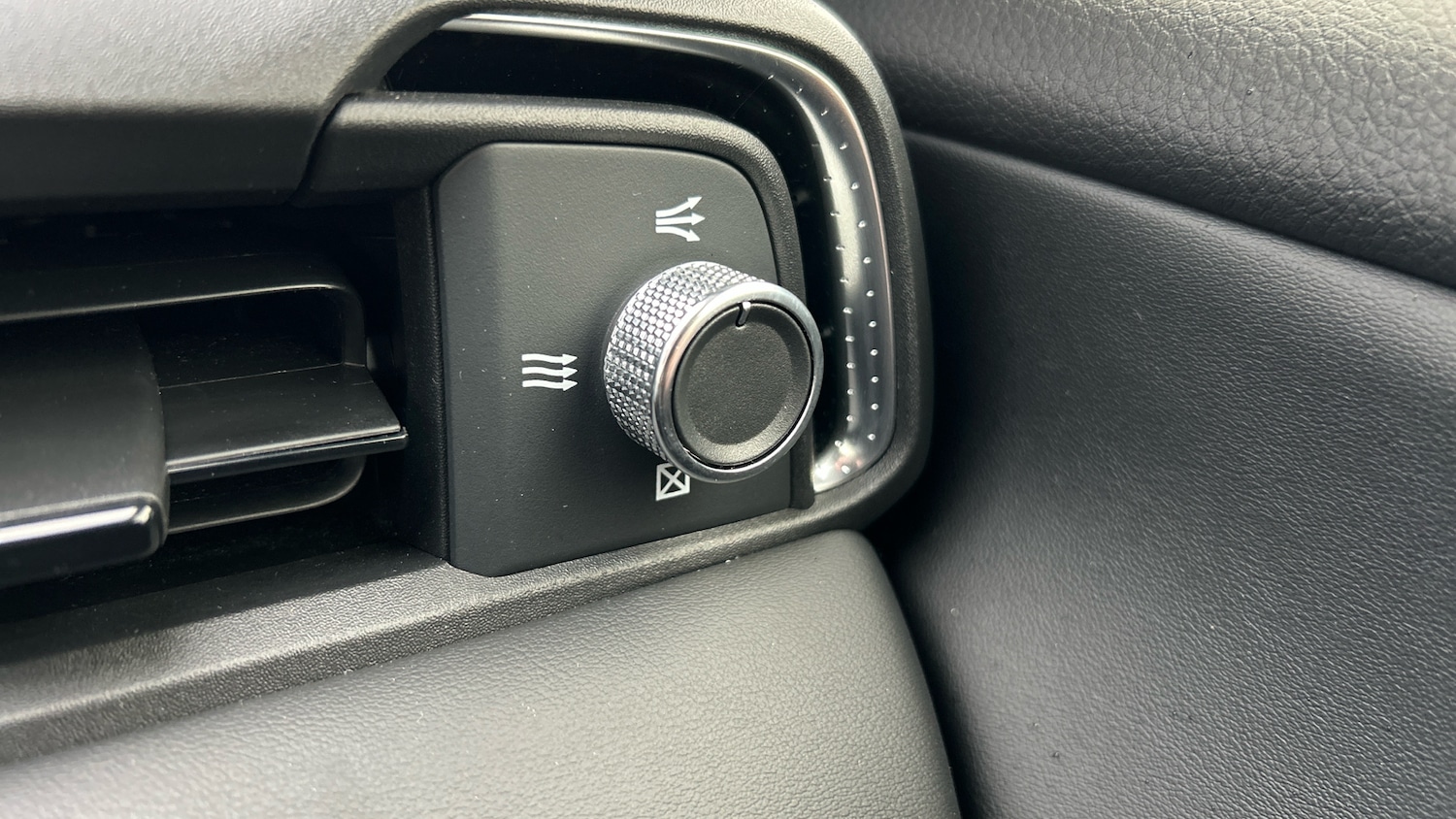 Used Honda HR-V 2023 for sale - 77528469: Photo 35