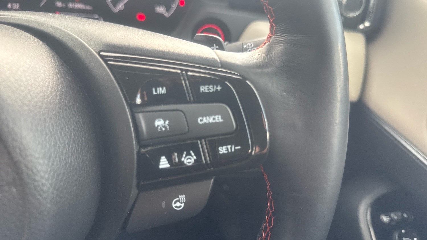 Used Honda HR-V 2023 for sale - 75918299: Photo 13