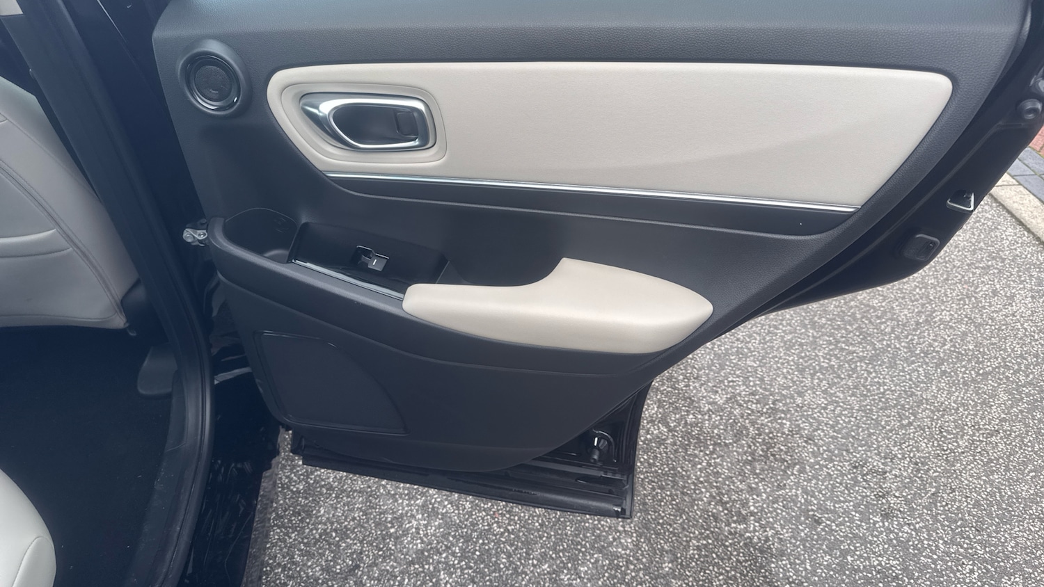 Used Honda HR-V 2023 for sale - 75918299: Photo 24