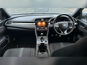 Used Honda Civic 2017 for sale - 77011867: Photo