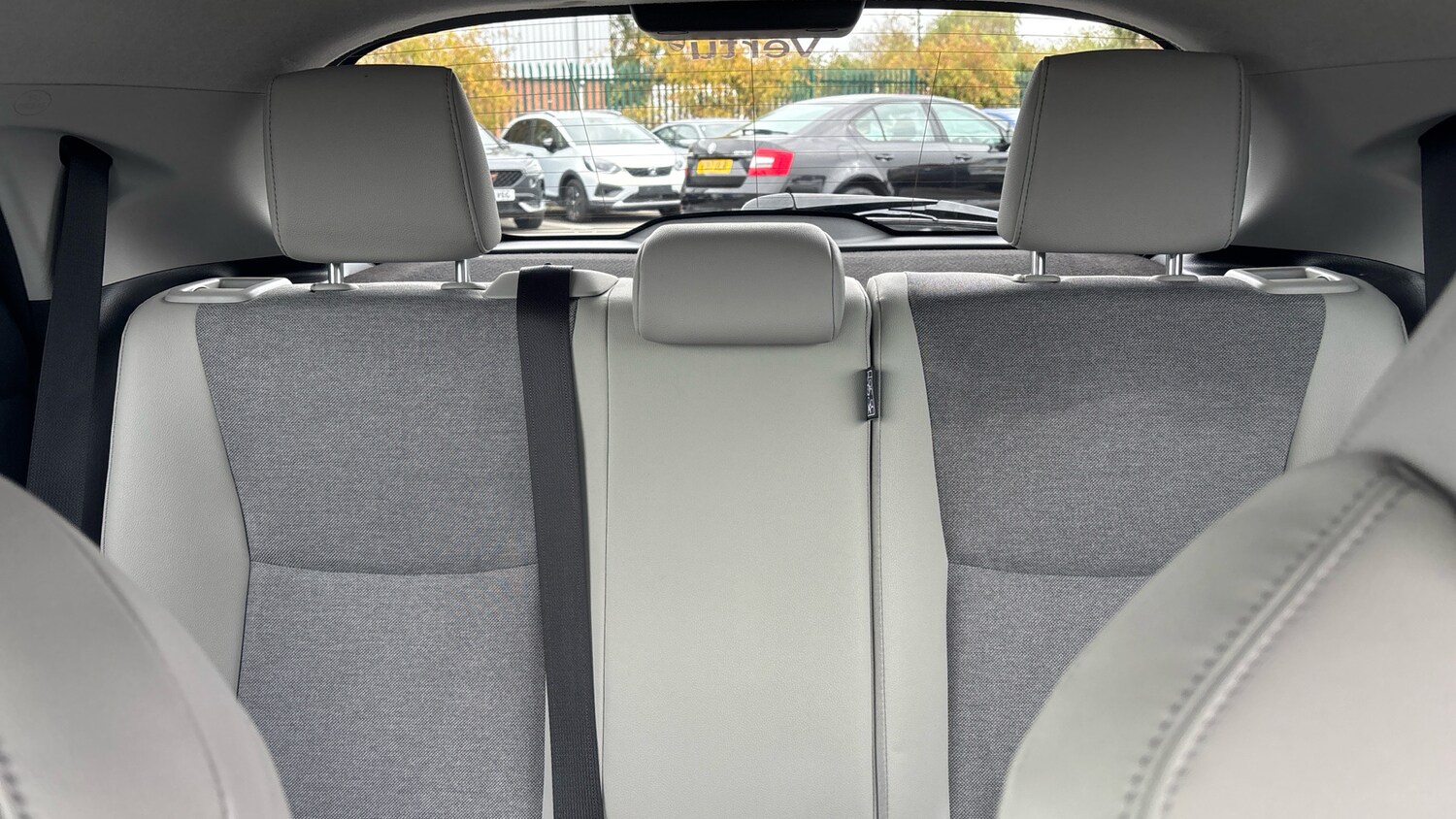 Used Toyota Yaris 2020 for sale - 76079670: Photo 15