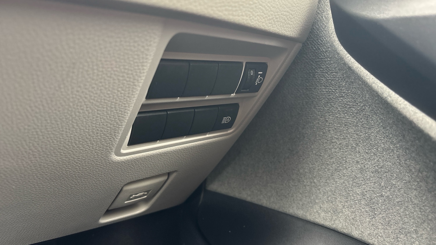 Used Toyota Yaris 2020 for sale - 76079670: Photo 24