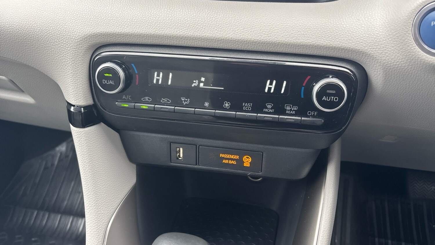 Used Toyota Yaris 2020 for sale - 76079670: Photo 25