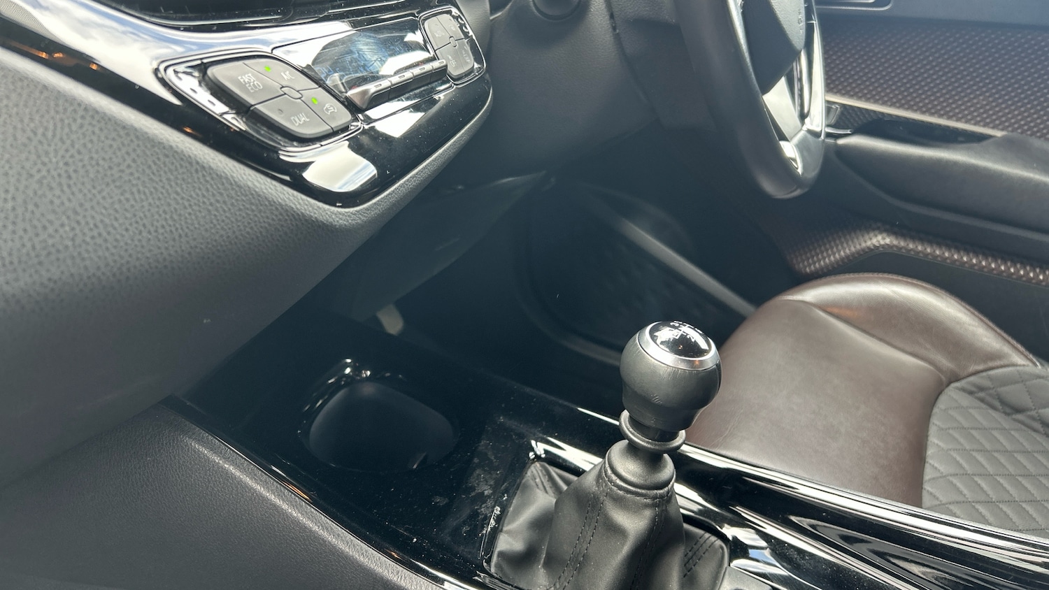 Used Toyota C-HR 2018 for sale - 78111931: Photo 13