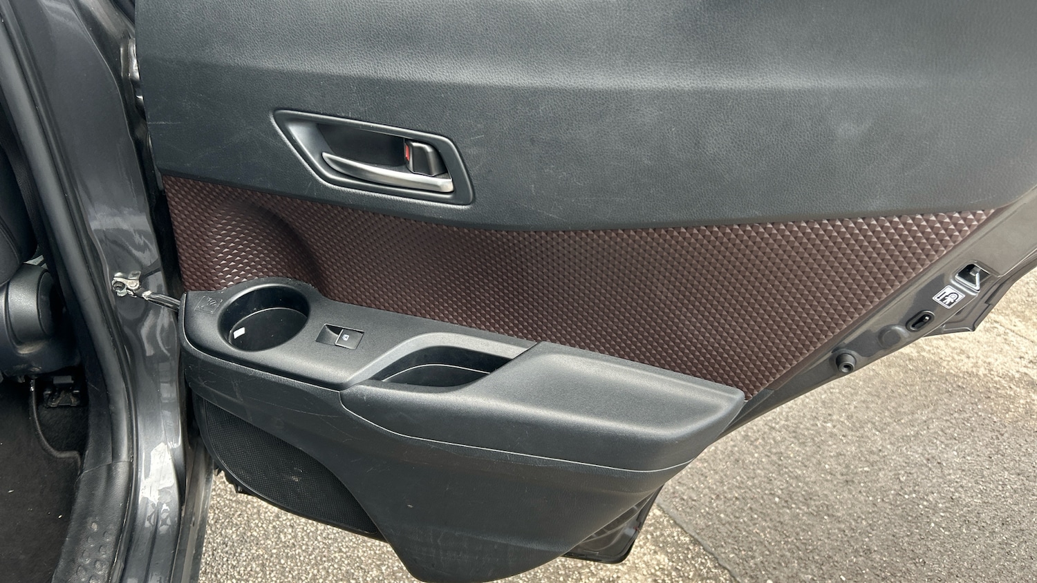 Used Toyota C-HR 2018 for sale - 78111931: Photo 23