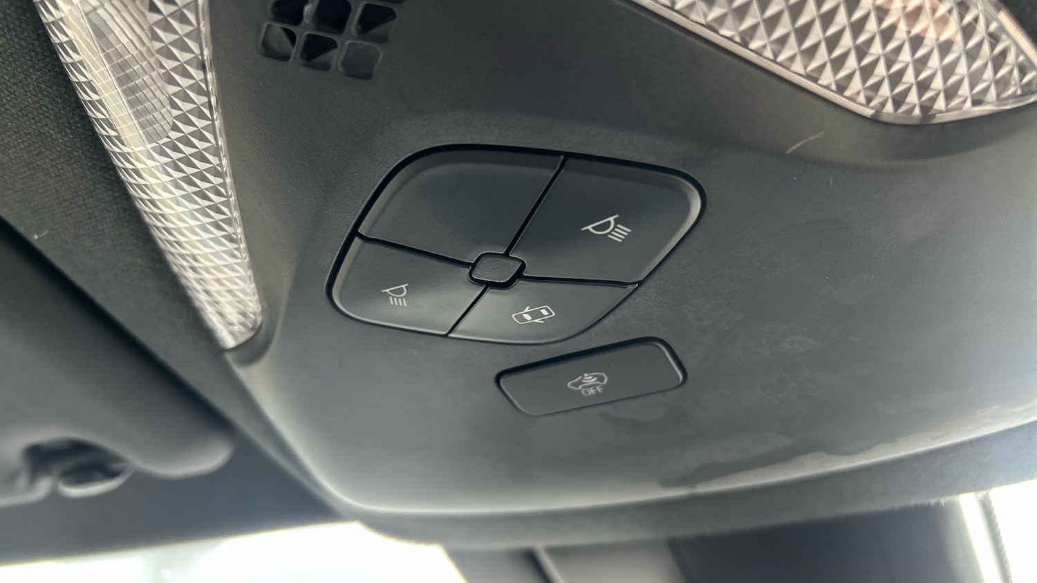 Used Toyota C-HR 2018 for sale - 78111931: Photo 50