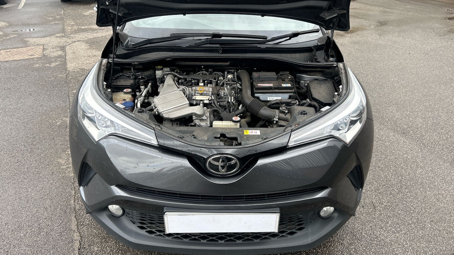 Used Toyota C-HR 2018 for sale - 78111931: Photo 8