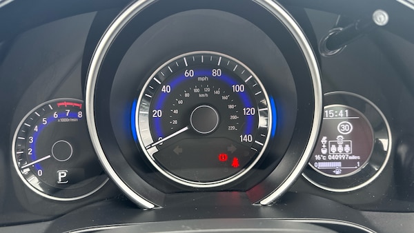 Used Honda Jazz 2016 for sale - 76302094: Photo 11