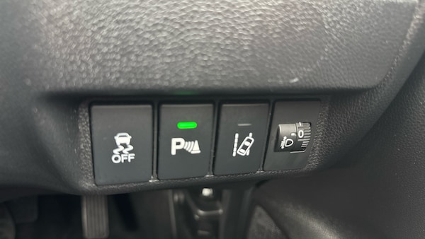 Used Honda Jazz 2016 for sale - 76302094: Photo 14